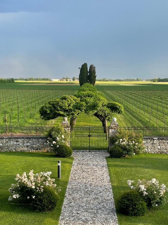 Villa Minini Bed & Breakfast Rive d'Arcano Exterior photo